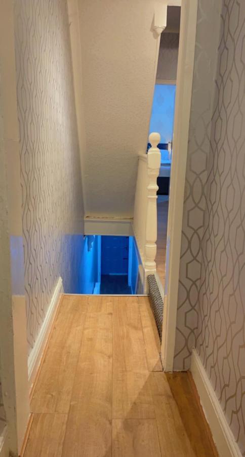 Manchester Old Trafford Apartment Экстерьер фото